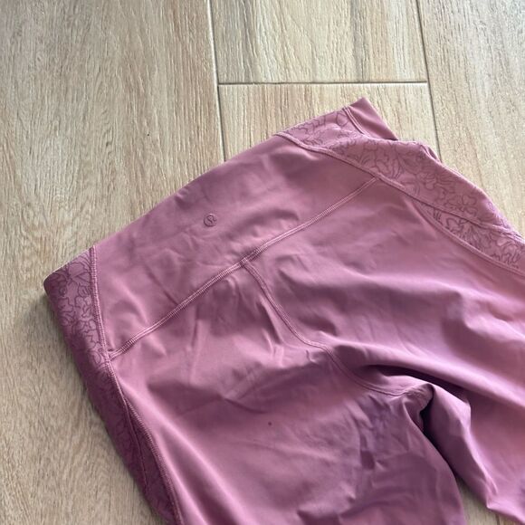 Lululemon Wunder Under High Rise Tight, Flocked, size 12 - Picture 3 of 7